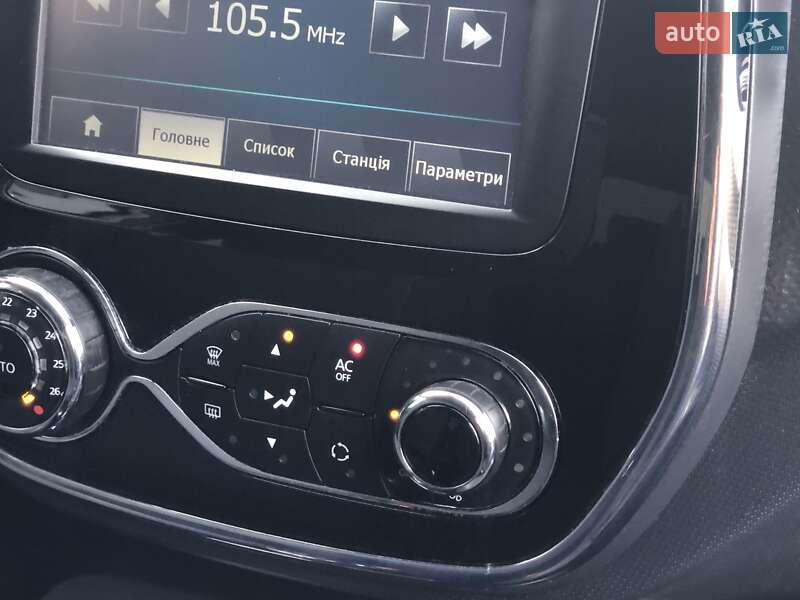 Позашляховик / Кросовер Renault Captur 2016 в Івано-Франківську