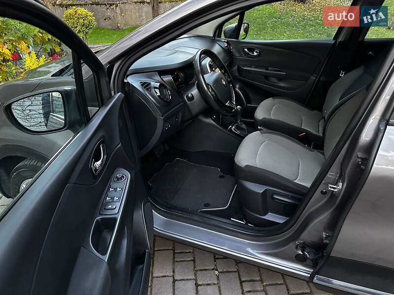 Внедорожник / Кроссовер Renault Captur 2015 в Львове