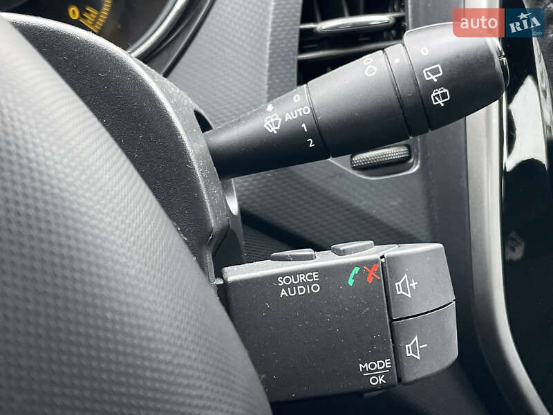 Позашляховик / Кросовер Renault Captur 2014 в Києві