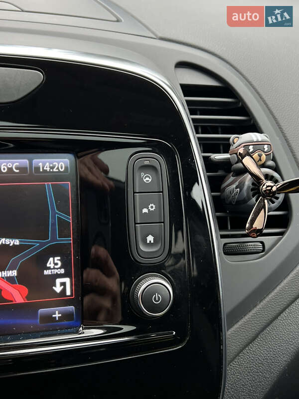 Внедорожник / Кроссовер Renault Captur 2019 в Тернополе