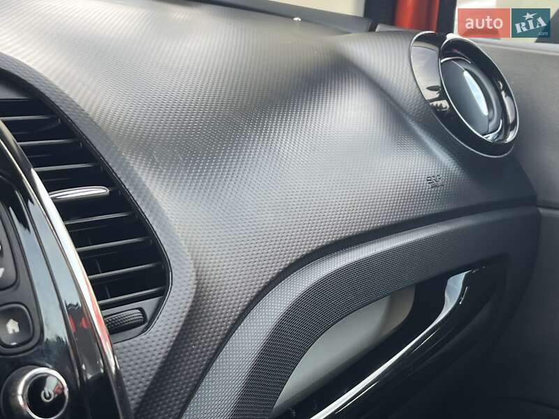 Позашляховик / Кросовер Renault Captur 2014 в Вінниці