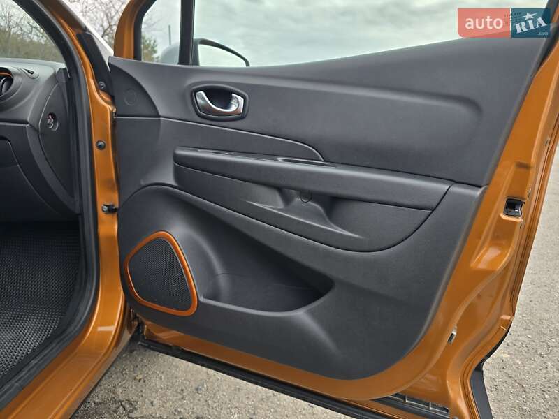 Внедорожник / Кроссовер Renault Captur 2017 в Хмельницком фото 41 Внедорожник / Кроссовер Renault Captur 2017 в Хмельницком