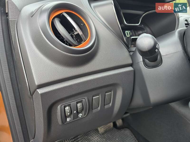 Внедорожник / Кроссовер Renault Captur 2017 в Хмельницком фото 28 Внедорожник / Кроссовер Renault Captur 2017 в Хмельницком