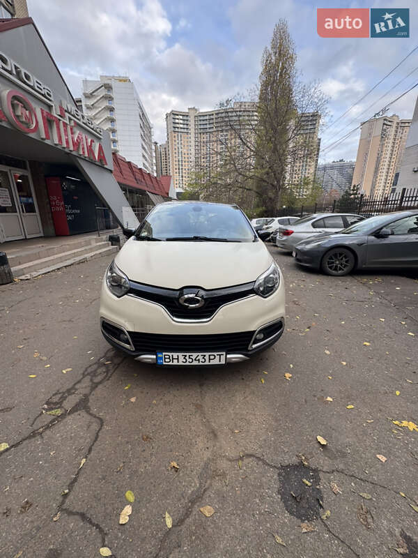 Внедорожник / Кроссовер Renault Captur 2014 в Одессе