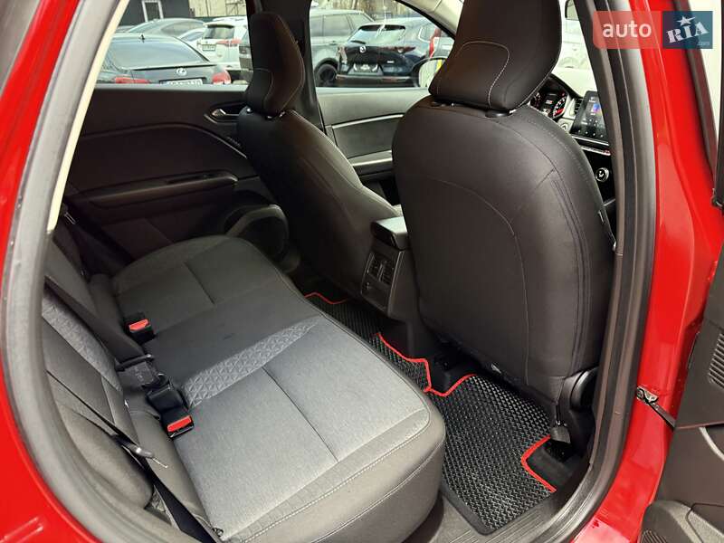 Внедорожник / Кроссовер Renault Captur 2021 в Виннице