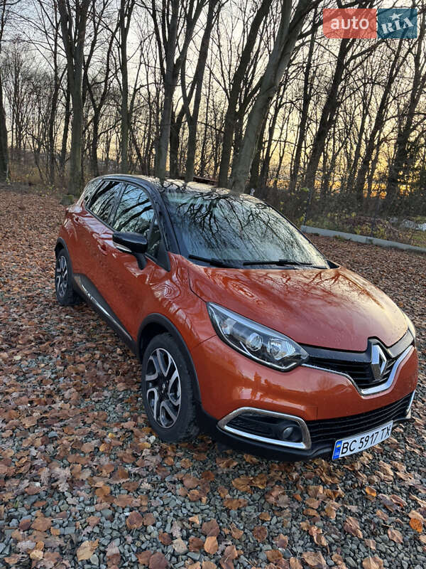 Позашляховик / Кросовер Renault Captur 2015 в Самборі