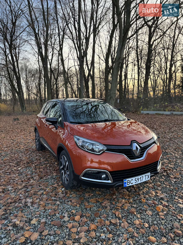 Позашляховик / Кросовер Renault Captur 2015 в Самборі