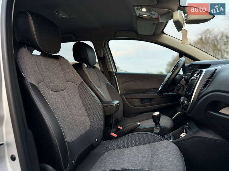 Внедорожник / Кроссовер Renault Captur 2019 в Луцке фото 39 Внедорожник / Кроссовер Renault Captur 2019 в Луцке