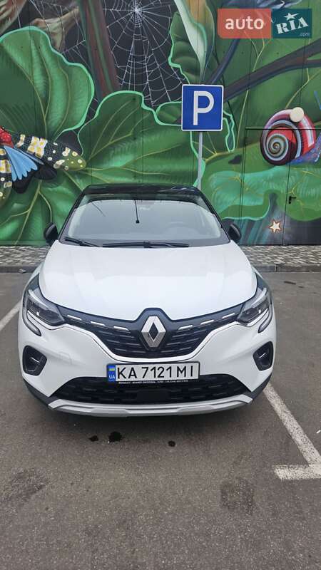 Внедорожник / Кроссовер Renault Captur 2023 в Киеве