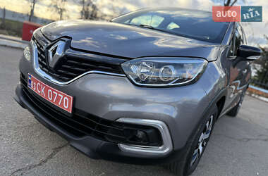 Внедорожник / Кроссовер Renault Captur 2020 в Днепре