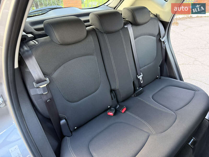 Внедорожник / Кроссовер Renault Captur 2020 в Днепре
