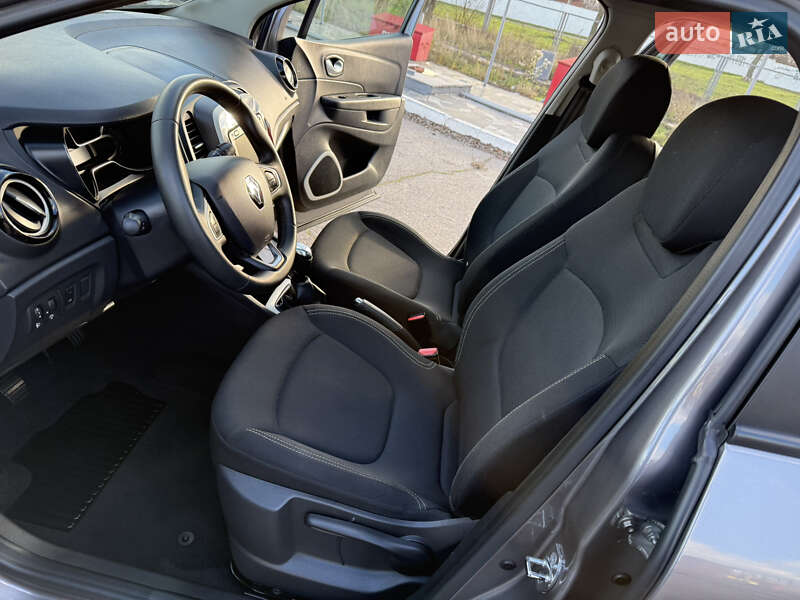 Внедорожник / Кроссовер Renault Captur 2020 в Днепре