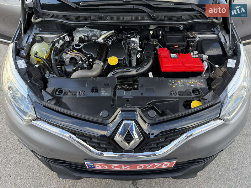 Внедорожник / Кроссовер Renault Captur 2020 в Днепре