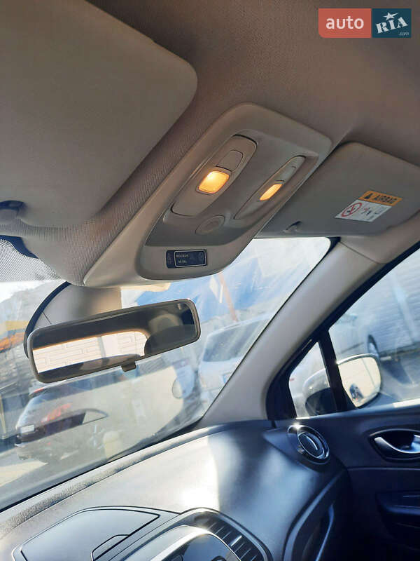 Внедорожник / Кроссовер Renault Captur 2019 в Одессе