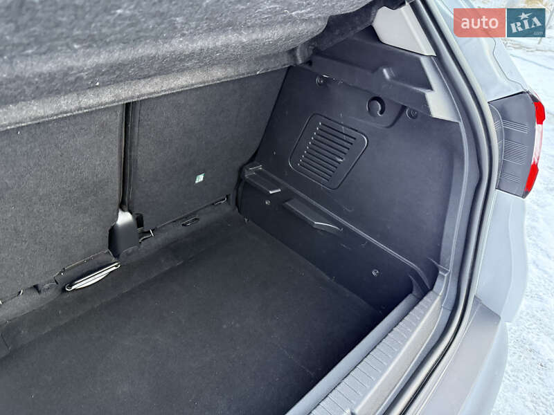 Внедорожник / Кроссовер Renault Captur 2016 в Днепре