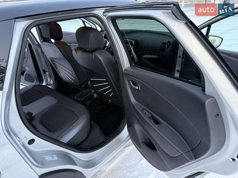 Внедорожник / Кроссовер Renault Captur 2016 в Днепре