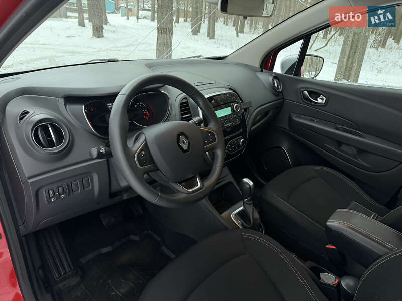 Внедорожник / Кроссовер Renault Captur 2017 в Чернигове