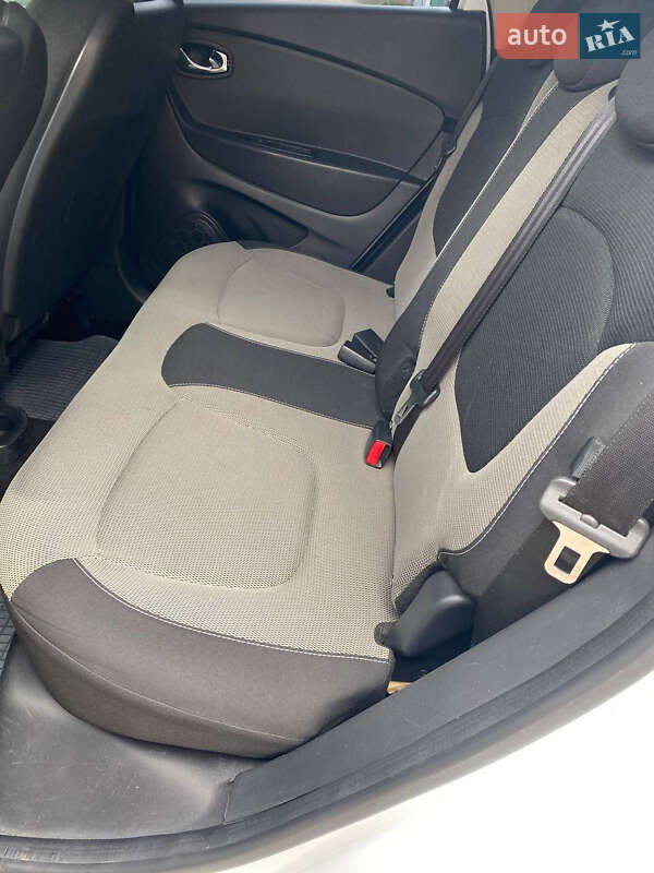 Внедорожник / Кроссовер Renault Captur 2015 в Великодолинском