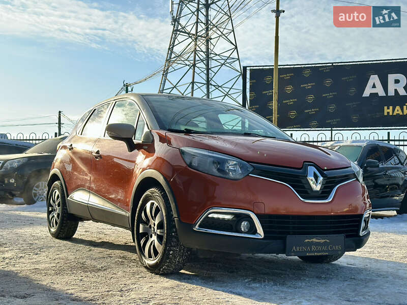 Позашляховик / Кросовер Renault Captur 2015 в Харкові