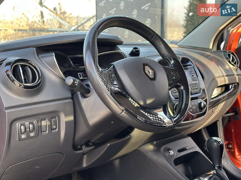 Позашляховик / Кросовер Renault Captur 2015 в Харкові