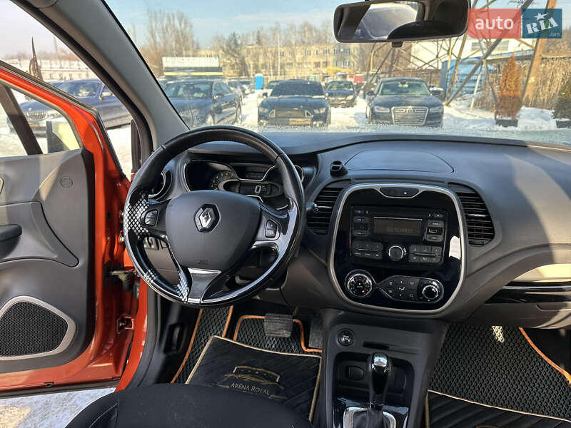 Позашляховик / Кросовер Renault Captur 2015 в Харкові