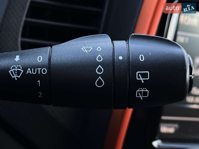 Позашляховик / Кросовер Renault Captur 2013 в Дніпрі