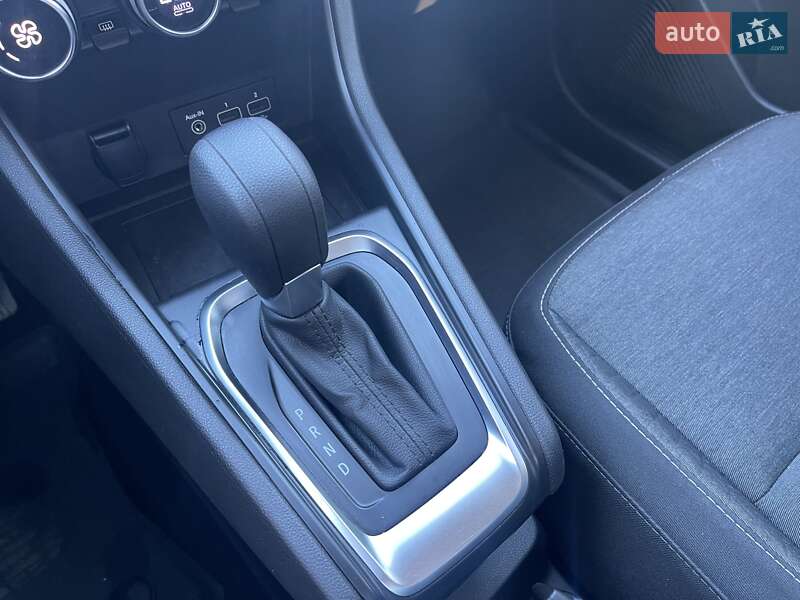 Позашляховик / Кросовер Renault Captur 2021 в Миколаєві