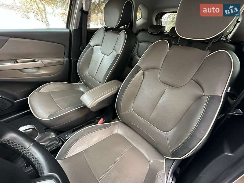 Позашляховик / Кросовер Renault Captur 2016 в Львові