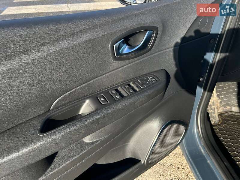 Позашляховик / Кросовер Renault Captur 2019 в Одесі фото 13 Позашляховик / Кросовер Renault Captur 2019 в Одесі