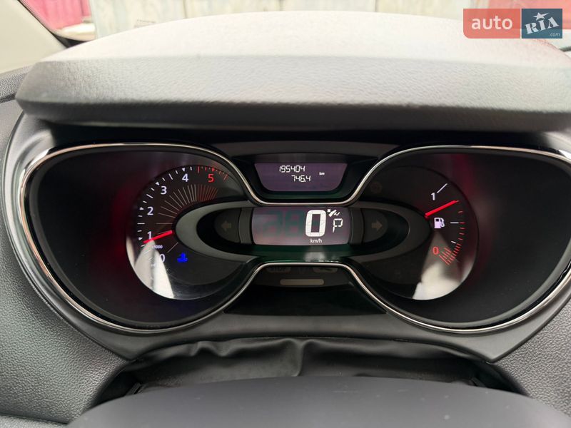 Позашляховик / Кросовер Renault Captur 2017 в Смілі