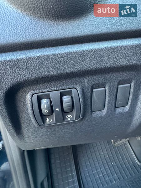 Позашляховик / Кросовер Renault Captur 2018 в Хмельницькому