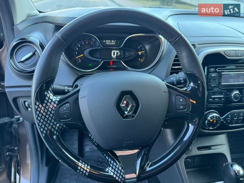 Позашляховик / Кросовер Renault Captur 2015 в Києві