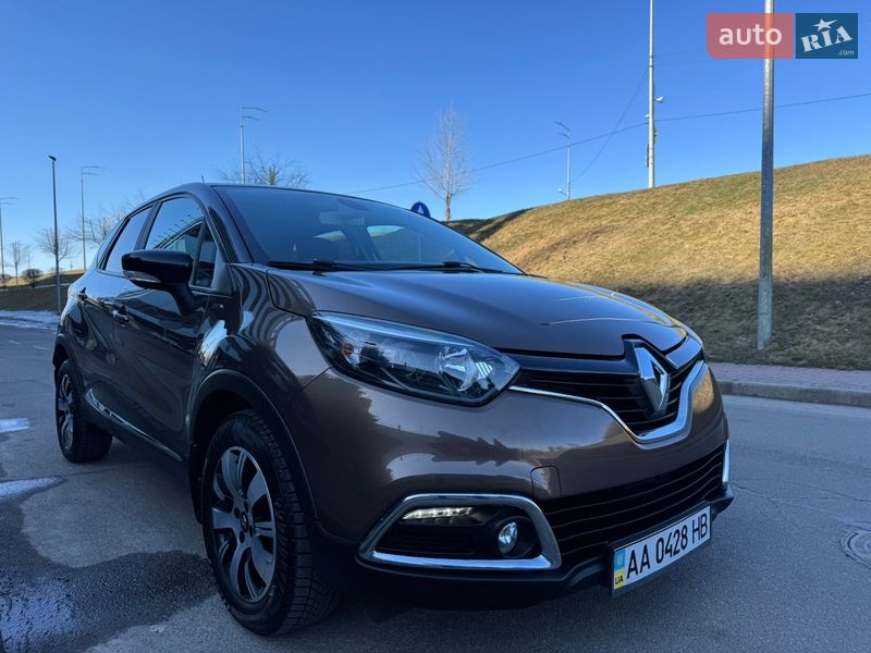 Позашляховик / Кросовер Renault Captur 2015 в Києві