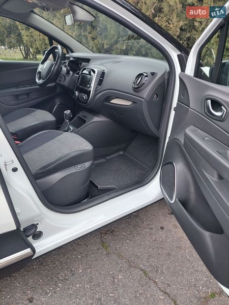 Внедорожник / Кроссовер Renault Captur 2019 в Одессе