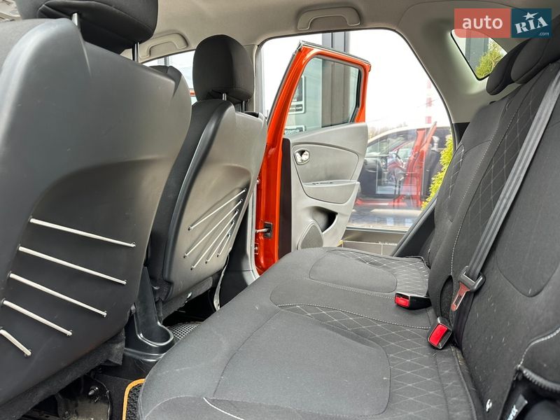 Внедорожник / Кроссовер Renault Captur 2015 в Харькове