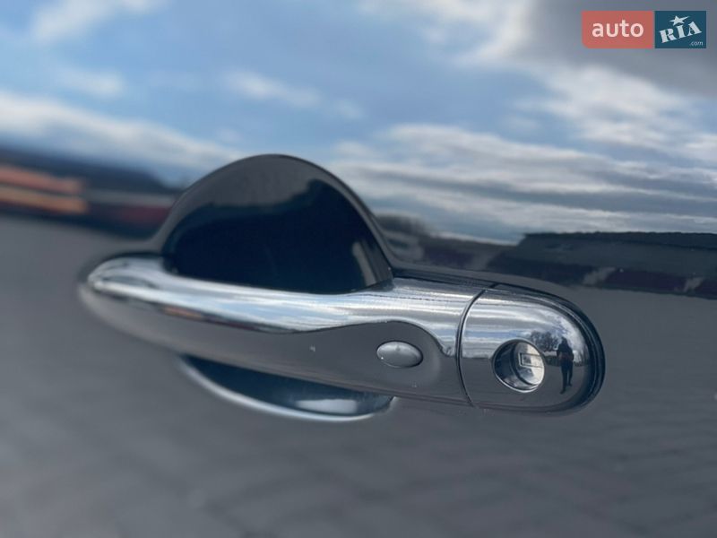 Позашляховик / Кросовер Renault Captur 2015 в Запоріжжі