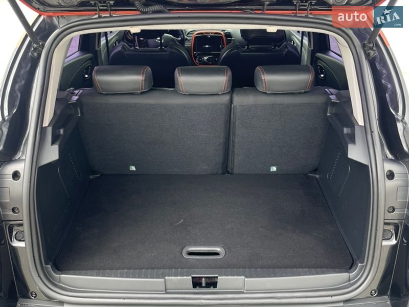 Позашляховик / Кросовер Renault Captur 2015 в Запоріжжі