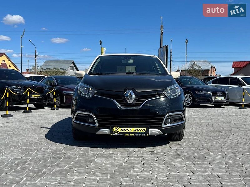 Позашляховик / Кросовер Renault Captur 2015 в Івано-Франківську