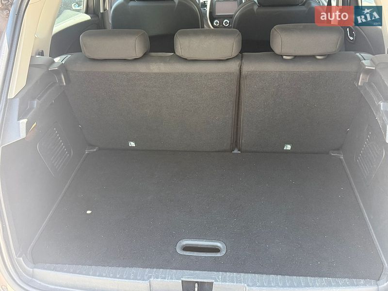 Позашляховик / Кросовер Renault Captur 2013 в Запоріжжі
