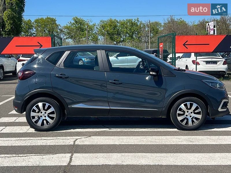 Внедорожник / Кроссовер Renault Captur 2019 в Одессе