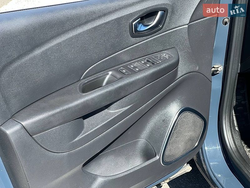 Внедорожник / Кроссовер Renault Captur 2019 в Одессе