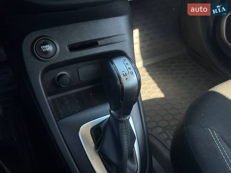 Внедорожник / Кроссовер Renault Captur 2019 в Одессе