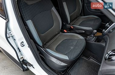 Внедорожник / Кроссовер Renault Captur 2019 в Киеве