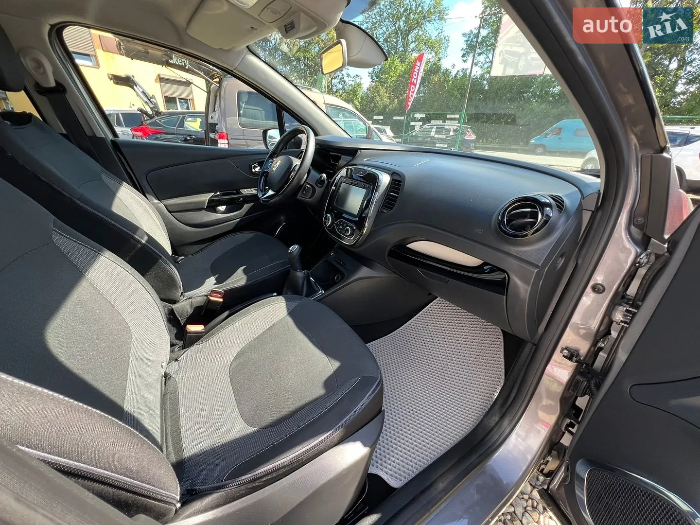 2015 Renault Captur - мініатюра 19