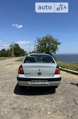 Седан Renault Clio Symbol 2003 в 