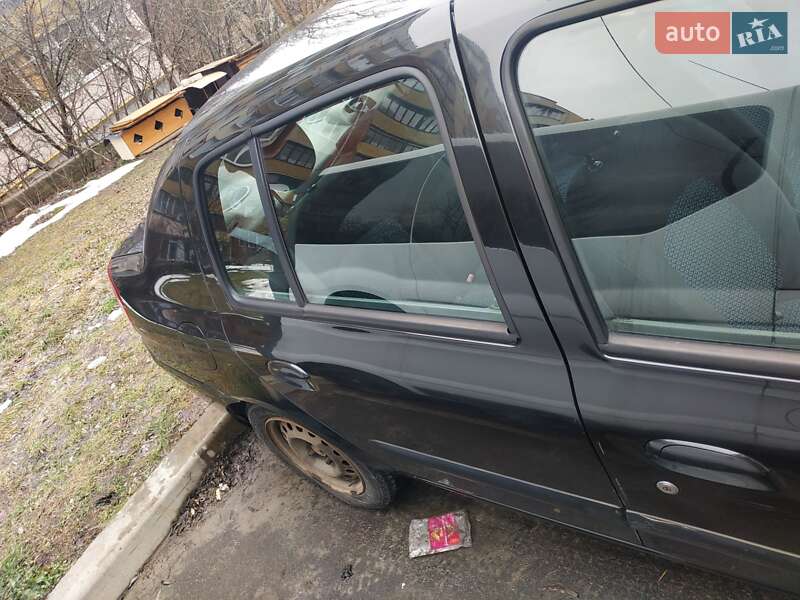Седан Renault Clio Symbol 2008 в Киеве