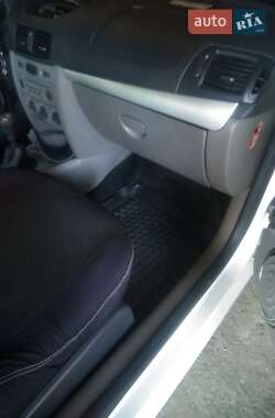 Седан Renault Clio Symbol 2011 в Запоріжжі