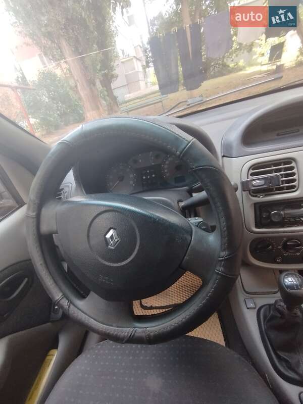 Седан Renault Clio Symbol 2005 в Кропивницком