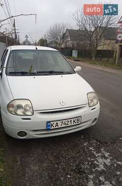 Седан Renault Clio Symbol 2001 в Києві