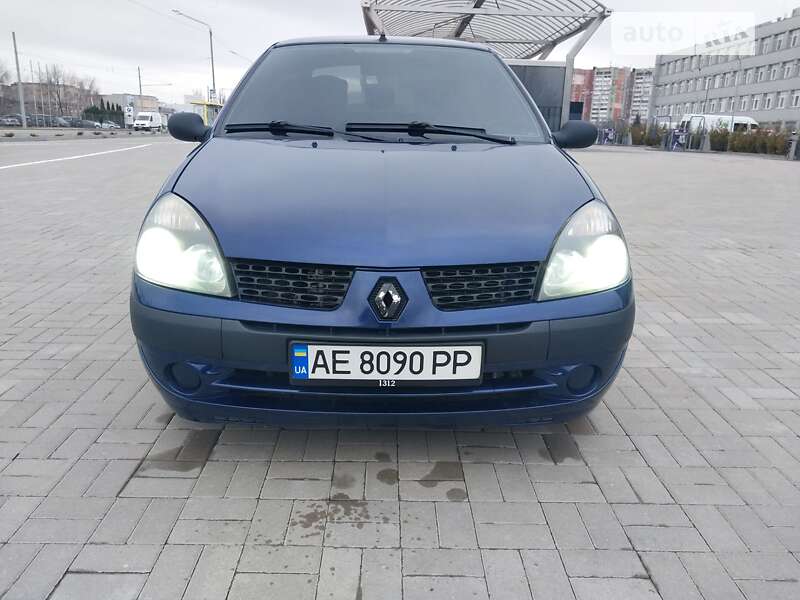 Renault Clio Symbol 2003